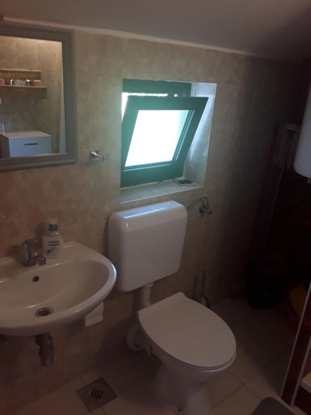Apartments Frane-20M From Beach Barbat na Rabu Екстер'єр фото